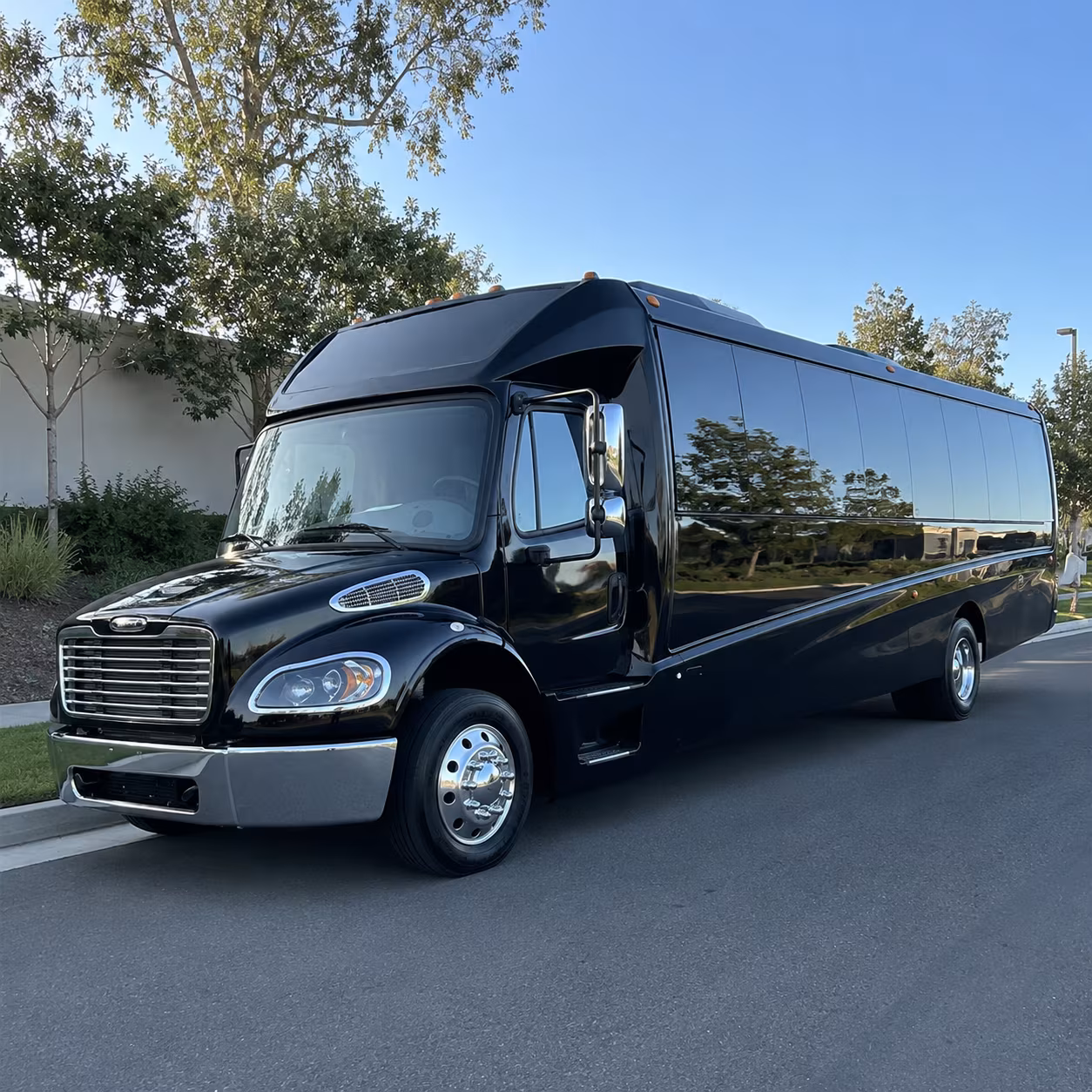 hialeah 35 passenger minibus