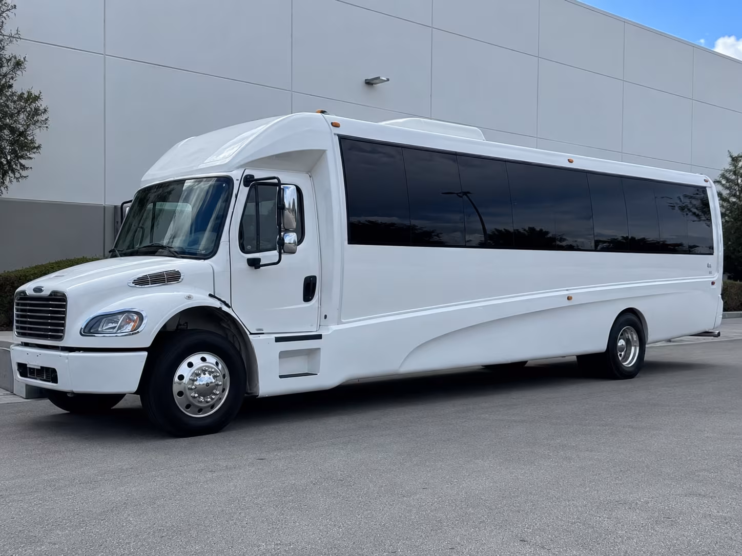 hialeah holiday party bus rental