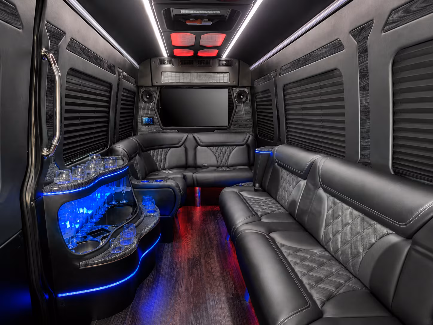 overnight and multi day bus rentals from hialeah for group tours
